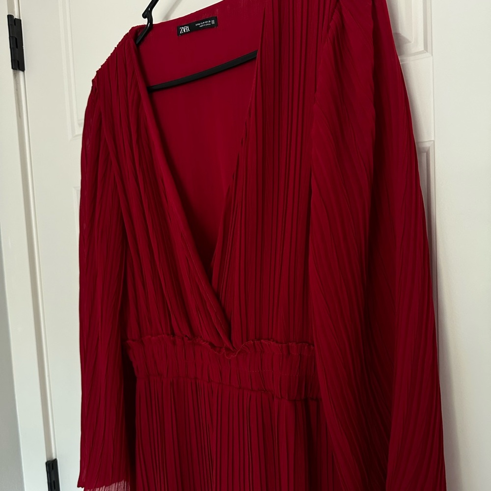 ZARA MIDI DRESS DARK RED DEEP V NECK PLEATED
